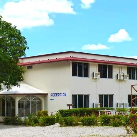 Hotel Los Leones Palenque Bagian luar foto